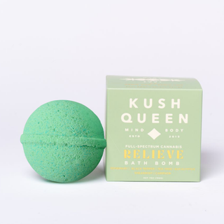 1:1 Relieve Bath Bomb Kush Queen