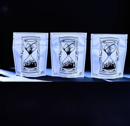 Glitter Bomb  (the) Essence