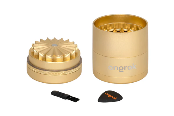 Mini Flower Petal Toothless Grinder Gold