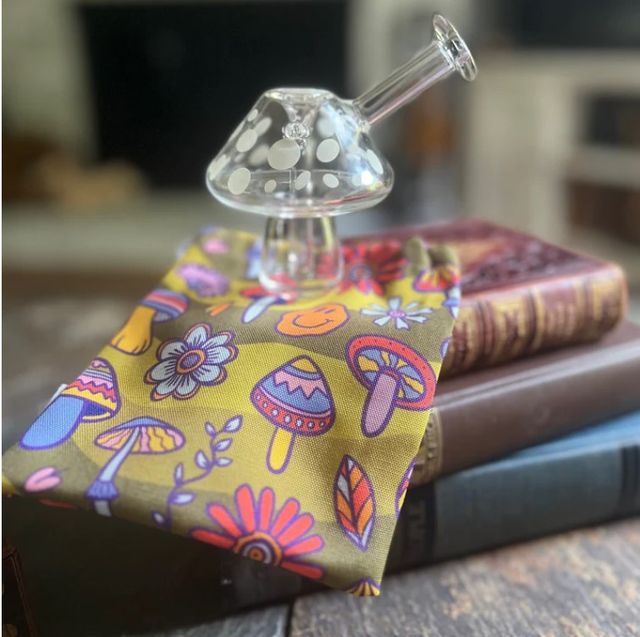 Glow-in-the-Dark Mini Mushroom Art Of Smoke