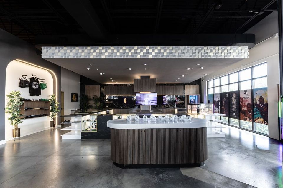 Storefront 3