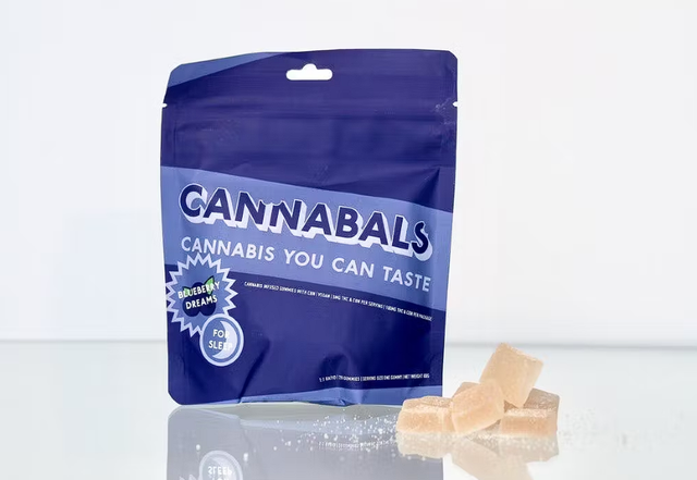Blueberry Dream Cannabals