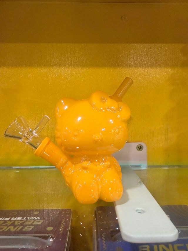 WATER PIPE HELLO KITTY/FROG HighGarden