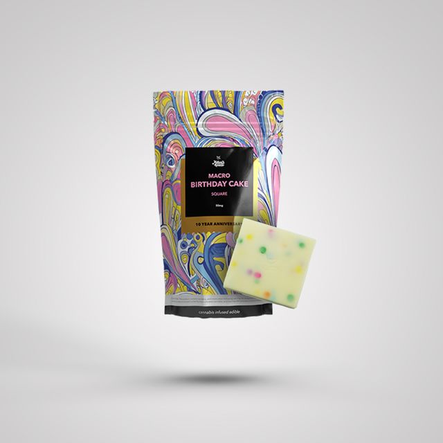 MACRO Birthday Cake Crunch Bar White NGW